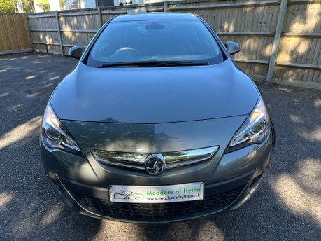 Vauxhall Astra GTC 1.4 SRI S/S 3 Dr 9