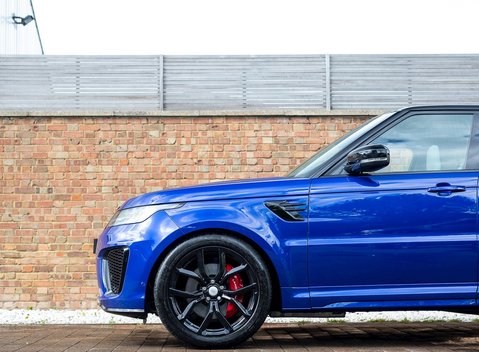 Land Rover Range Rover Sport 5.0 SVR 25