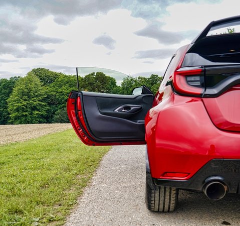 Toyota Yaris GR-Y CIRCUIT 1