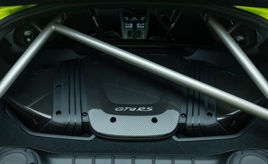 Porsche Cayman GT4 RS (718) 50