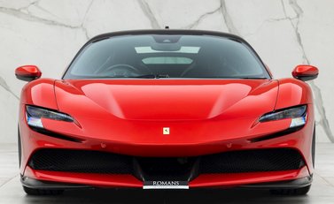 Ferrari SF90 Stradale 4