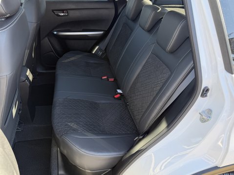 Suzuki Vitara 1.4 Boosterjet 48V Hybrid SZ5 5dr 41