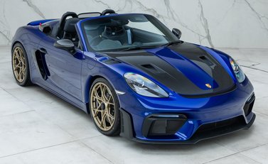 Porsche 718 Spyder RS 11