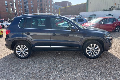 Volkswagen Tiguan  2.0 TDI BLUEMOTION TECH MATCH 4MOTION..LEATHER AND SUNROOF  7