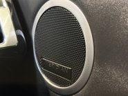 Land Rover Discovery SD6 36 Commercial HSE 29