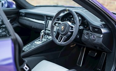 Porsche 911 (991) GT3 RS 11