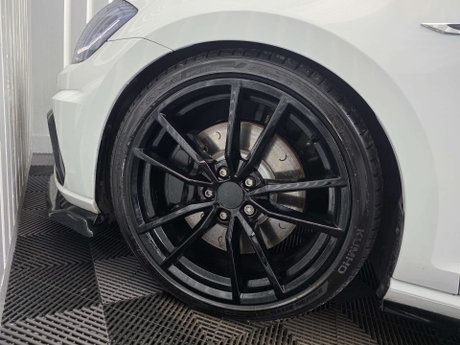 Volkswagen Golf 2.0 TSI R Hatchback 5dr Petrol DSG 4Motion Euro 6 (s/s) (310 ps) 28