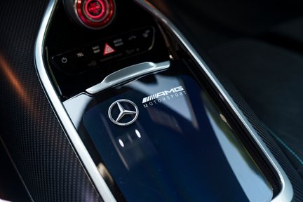 Mercedes-Benz AMG One 21