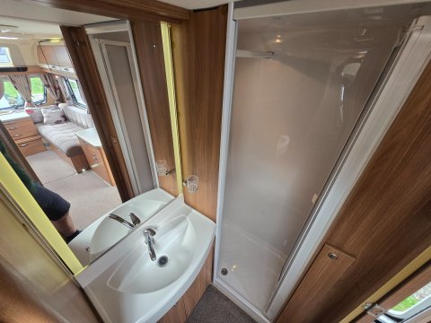 Swift Challenger 480 SE  13