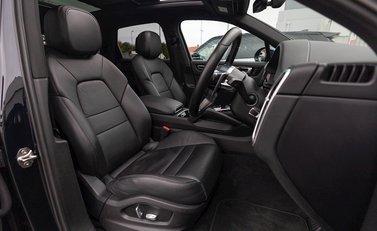 Porsche Cayenne S 12