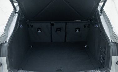 Porsche Macan GTS 37