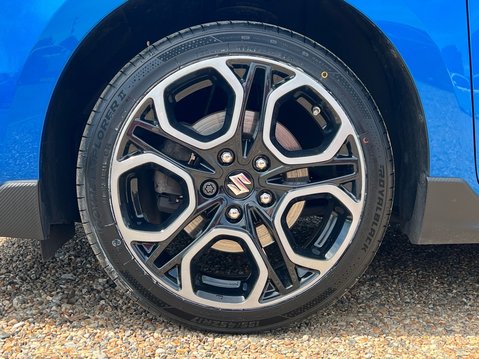 Suzuki Swift SPORT BOOSTERJET MHEV 4