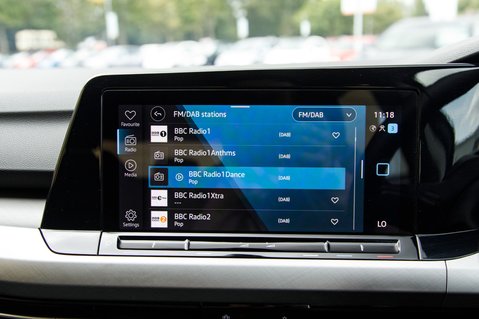Volkswagen Golf LIFE ETSI DSG 26