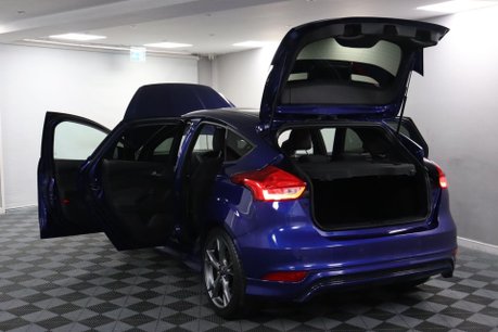 Ford Focus ST-LINE X 21