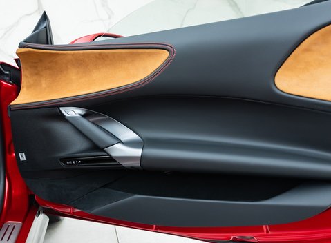 Ferrari SF90 Spider 26