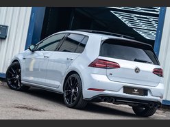 Volkswagen Golf 2.0 Golf R TSi Semi-Auto 4WD 5dr 31