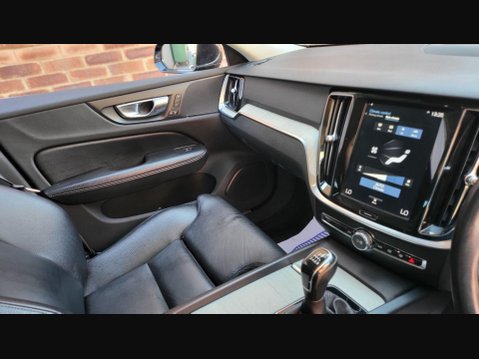 Volvo V60 D3 INSCRIPTION 32