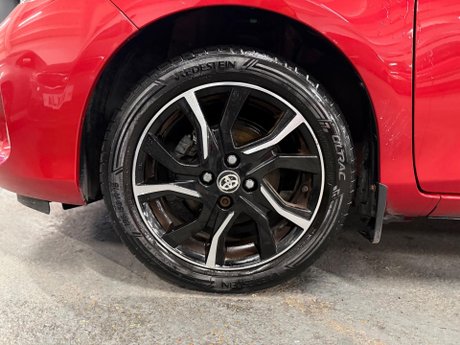 Toyota Yaris 1.33 Dual VVT-i Design Euro 6 5dr 13