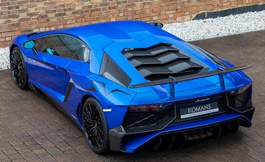 Lamborghini Aventador SV LP 750-4 Coupe 11
