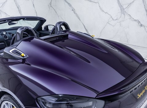 Porsche 718 Spyder RS 40