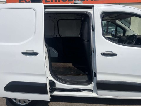 Vauxhall Combo 1.6 Combo 2300 Edition S/S 27