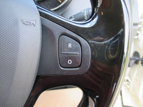 Renault Captur 0.9 TCe ENERGY Dynamique S MediaNav Euro 5 (s/s) 5dr 35