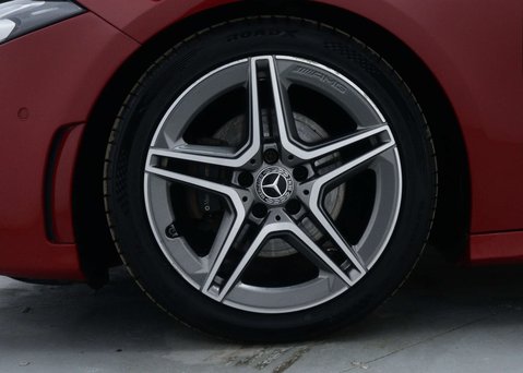 Mercedes-Benz A Class 1.3 A 180 AMG Line Premium Plus Auto 5dr 15