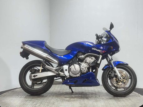 Honda CB 2002 42K 600CC COMMUTER PROJECT BIKE SPARES OR REPAIR