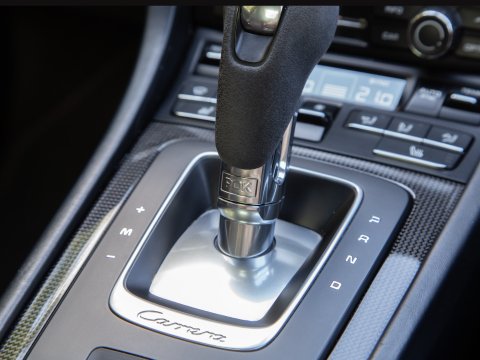 Porsche 911 CARRERA GTS PDK 40