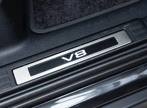 Land Rover Defender 110 V8 21