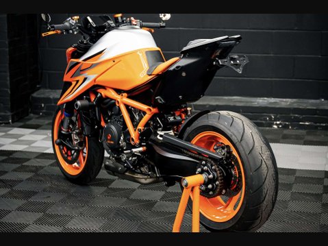 KTM 1290 Super Duke R 1.3 1290 Super Duke R 8