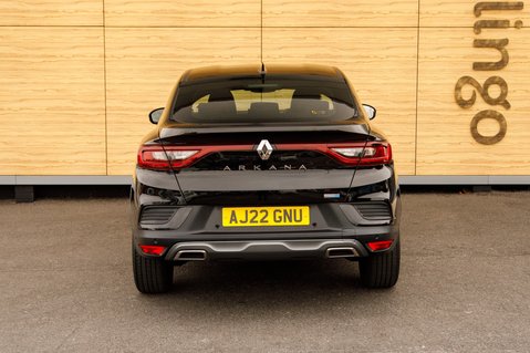 Renault Arkana RS LINE E-TECH 6