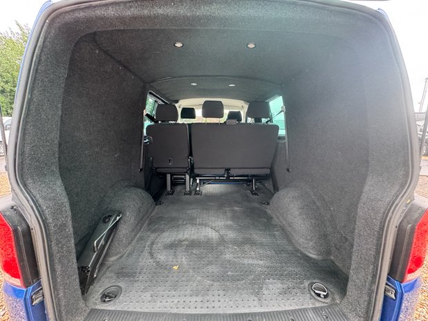 Volkswagen Transporter Crew Cab SWB L1H1 T30 Tdi Kombi Highline Auto Air Con Sensors SELECT 10