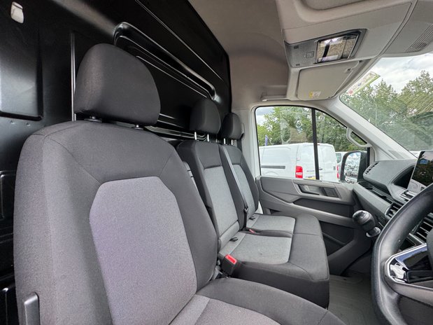 Volkswagen Crafter MWB L2H2 [SOLD CR] High Roof Commerce Plus Cr35 Air Con Cruise EURO 6 14