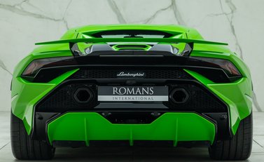 Lamborghini Huracan TECNICA 8