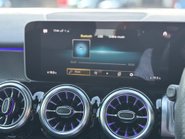 Mercedes-Benz GLB 2.0 GLB220d AMG Line (Premium Plus) SUV 5dr Diesel 8G-DCT 4MATIC Euro 6 26