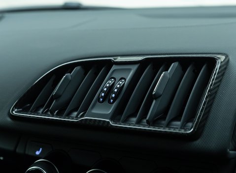 Audi R8 V10 PERFORMANCE CARBON BLACK 17