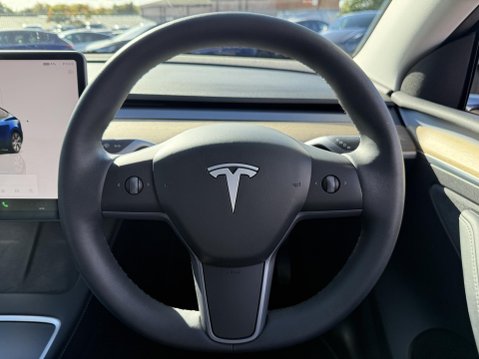 Tesla Model Y (Dual Motor) Long Range SUV 5dr Electric Auto 4WDE (384 bhp) 34