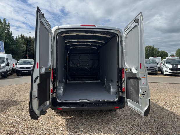 Ford Transit LWB L3H2 [SOLD SM] Medium Roof Trend 350 Air Con Alloys Sensors EURO 6 8