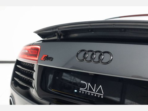 Audi R8 5.2 R8 Quattro V10 Semi-Auto 4WD 2dr 48