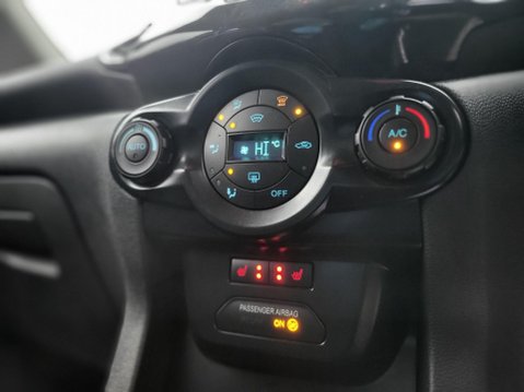 Ford Ecosport TITANIUM 32