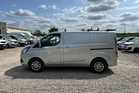 Ford Transit Custom SWB L1H1 Low Roof Limited 300 Air Con Alloys Sensors EURO 6 NO VAT