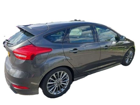 Ford Focus 1.0T EcoBoost ST-Line Hatchback 5dr Petrol Auto Euro 6 (s/s) (125 ps) 4