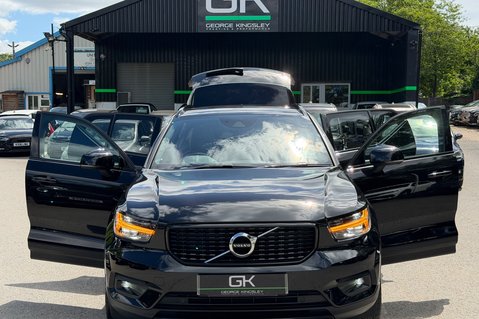 Volvo XC40 D4 R-DESIGN PRO AWD 9