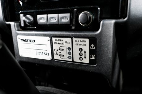 Land Rover Defender 90 TD XS STATION WAGON. TWISTED EDITION. TWISTED UPGRADES. HEATED SEATS. 31