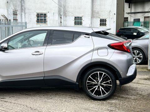 Toyota C-HR EXCEL 19