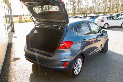 Ford Fiesta TITANIUM X 33