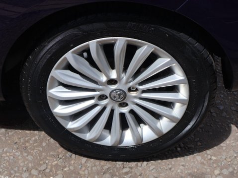 Vauxhall Adam 1.2i GLAM Euro 6 3dr 24