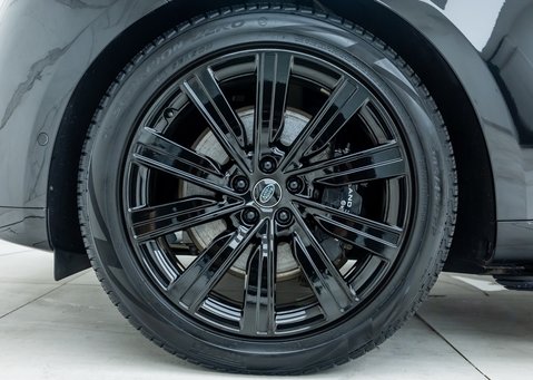 Land Rover Range Rover P510e First Edition 