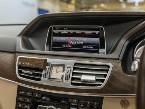 Mercedes-Benz E Class 3.0 E350 V6 BlueTEC AMG Sport Saloon 4dr Diesel G-Tronic+ Euro 6 (s/s) (252 48